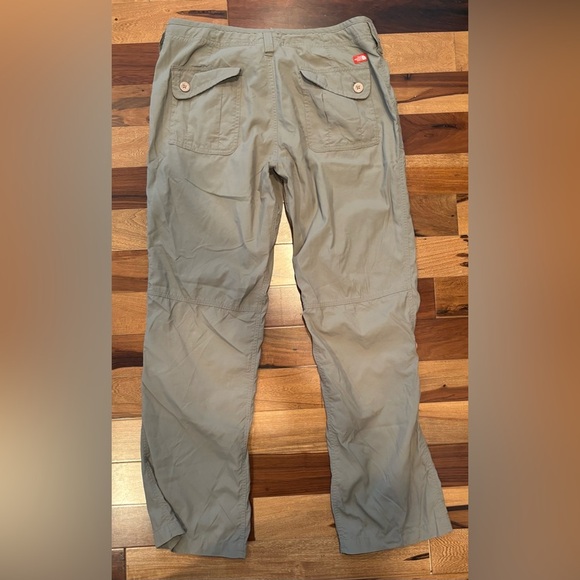 The North Face | Alam convertible hiking pants. Size: 14 - Picture 13 of 16